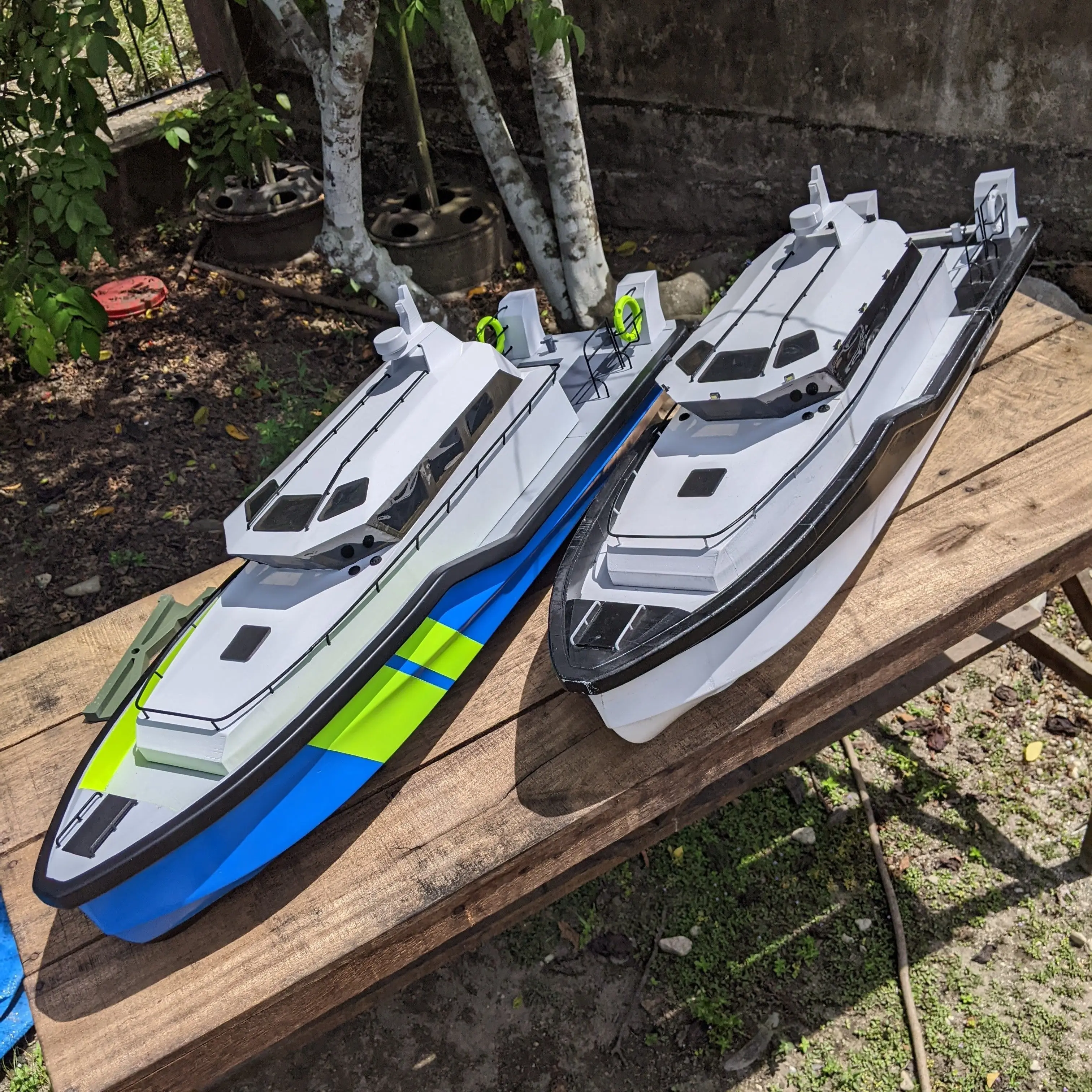 RC Coastal Patrol Boat Jet Spe - đánh giá và giá Model Kit Yacht