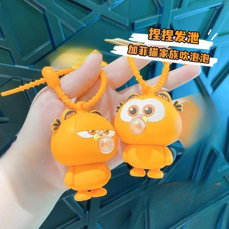 New Garfield doll car keychain - đánh giá và giá Model Kit Cars
