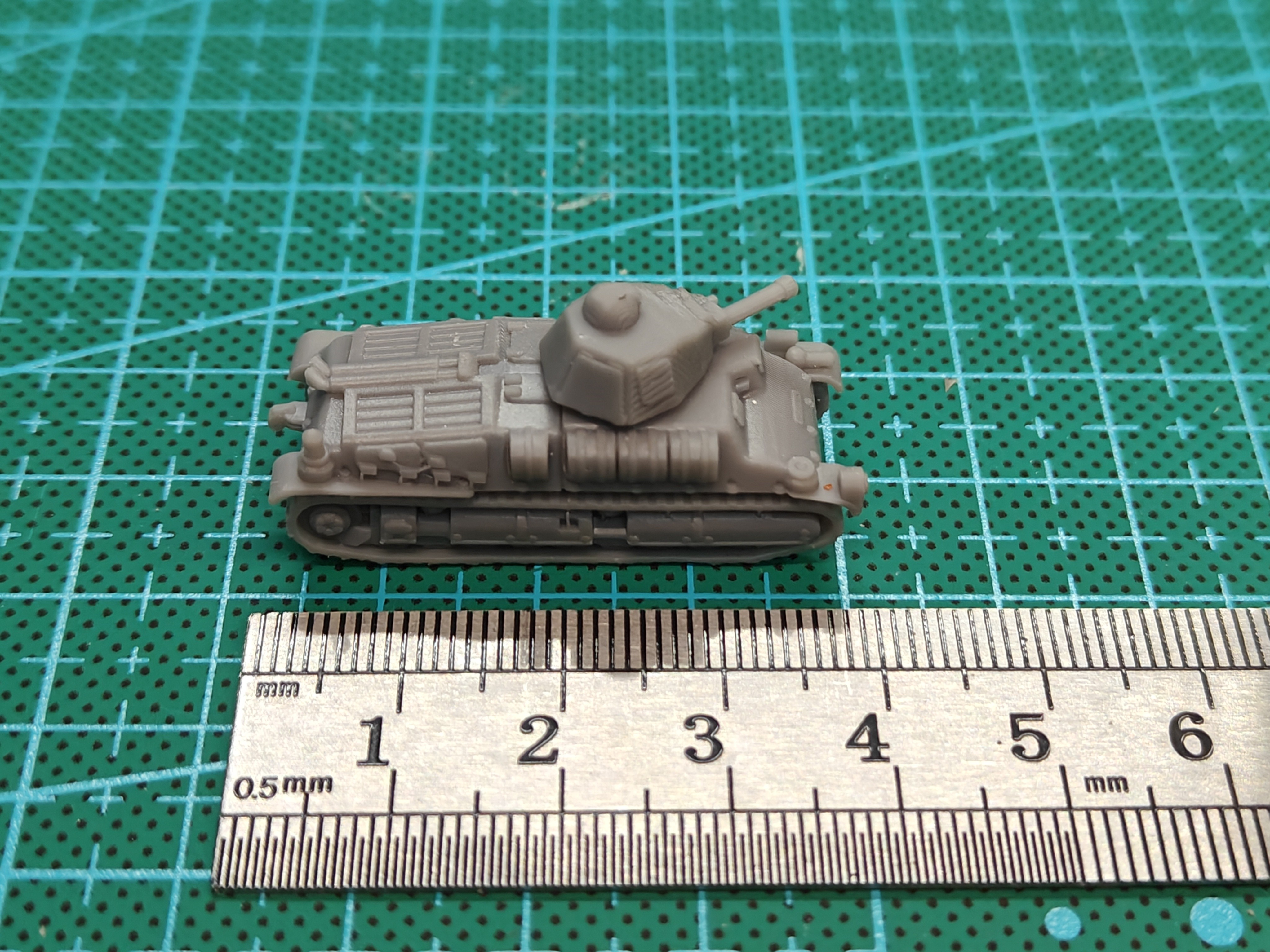 1/144 Scale Somua s35 Tank  MO - đánh giá và giá Model Kit Kotobukiya