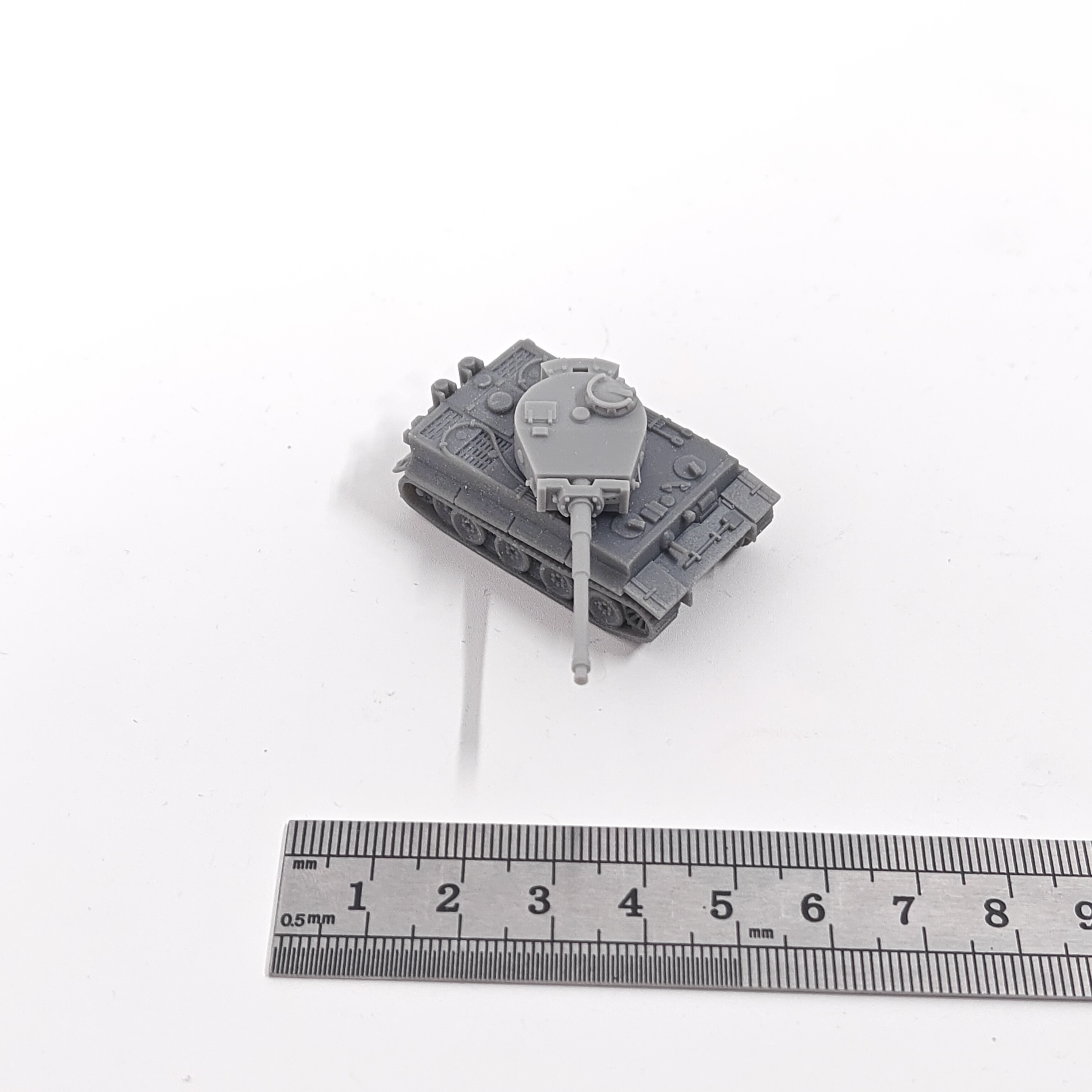 1/144 Scale Tiger I Mid tank M - đánh giá và giá Model Kit Zza